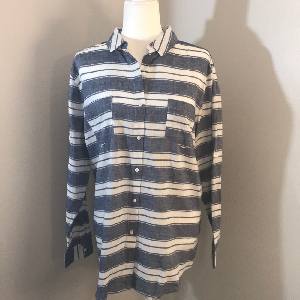 ELLISON blue and white button down (NWT!)